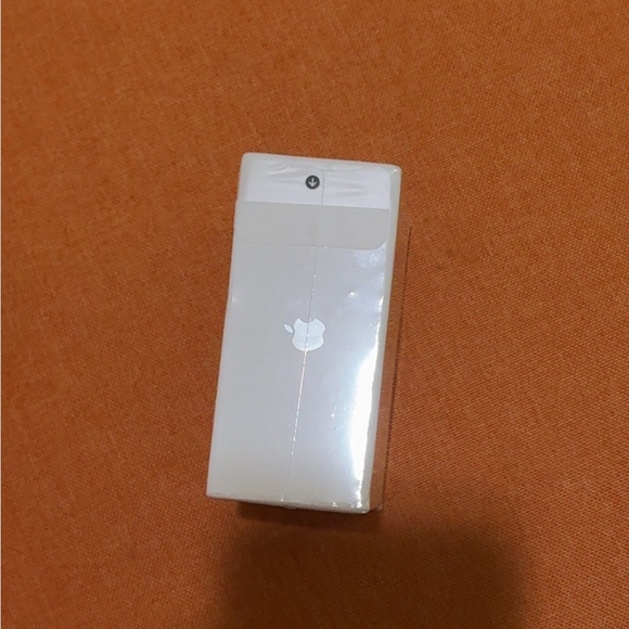 Apple White Wireless Earbuds